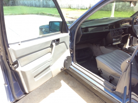 ขายรถ Benz 190 ปี92 เครื่องโตโยต้า 3S 2.0 ออโต้ แก๊สหัวฉีด+น้ำมัน ไฟฟ้าทั้งคัน เบาะสวยเดิม แอร์เย็น ตัวถังเดิมๆ แม็ก15&rdquo;ยางใหม่ปี2016 รถขับขี่ดีมาก ภาษี61