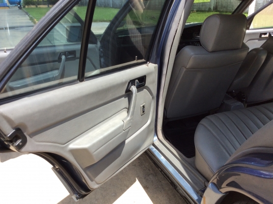 ขายรถ Benz 190 ปี92 เครื่องโตโยต้า 3S 2.0 ออโต้ แก๊สหัวฉีด+น้ำมัน ไฟฟ้าทั้งคัน เบาะสวยเดิม แอร์เย็น ตัวถังเดิมๆ แม็ก15&rdquo;ยางใหม่ปี2016 รถขับขี่ดีมาก ภาษี61