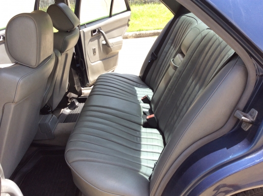 ขายรถ Benz 190 ปี92 เครื่องโตโยต้า 3S 2.0 ออโต้ แก๊สหัวฉีด+น้ำมัน ไฟฟ้าทั้งคัน เบาะสวยเดิม แอร์เย็น ตัวถังเดิมๆ แม็ก15&rdquo;ยางใหม่ปี2016 รถขับขี่ดีมาก ภาษี61