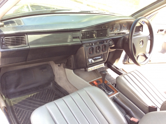 ขายรถ Benz 190 ปี92 เครื่องโตโยต้า 3S 2.0 ออโต้ แก๊สหัวฉีด+น้ำมัน ไฟฟ้าทั้งคัน เบาะสวยเดิม แอร์เย็น ตัวถังเดิมๆ แม็ก15&rdquo;ยางใหม่ปี2016 รถขับขี่ดีมาก ภาษี61