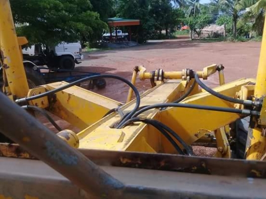 รถเกรด Champion 710 A