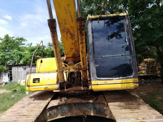 ขายด่วนแบคโฮ KOMATSU PC 200-6 ขายด่วนแบคโฮ KOMATSU PC 200-6
