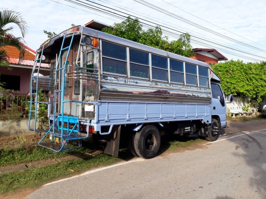 ขายรถNPR120ฝาขาว จดทะเบียนปี40 เอกสารพร้อมโอน สภาพสวยมาก