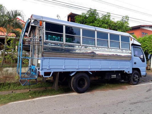 ขายรถNPR120ฝาขาว จดทะเบียนปี40 เอกสารพร้อมโอน สภาพสวยมาก