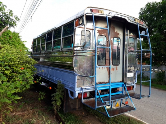 ขายรถNPR120ฝาขาว จดทะเบียนปี40 เอกสารพร้อมโอน สภาพสวยมาก