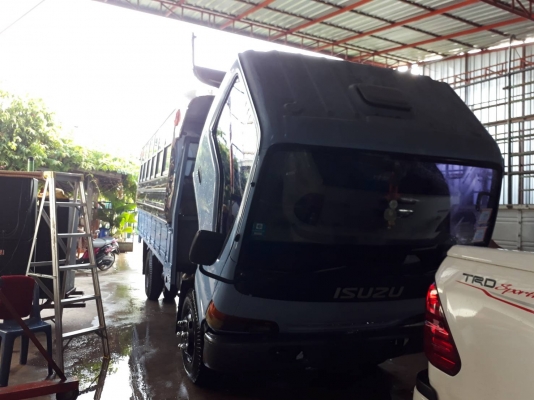 ขายรถNPR120ฝาขาว จดทะเบียนปี40 เอกสารพร้อมโอน สภาพสวยมาก