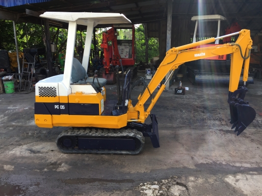 ขายรถขุดเล็กยอดนิยม195,000โคมัสสุ pc05-6 ขึ้นกะบะได้ เก่าญี่ปุ่น สภาพแน่นมาก089-8374018
