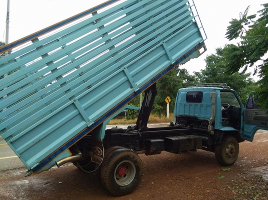 ขาย6ล้อ ISUZU NKR110 แรง กะบะต่อมาใหม่ 2 ปีที่แล้วใช้ได้หน่อยเดียวช่วงล่าง F หน้าหลังยาง 8.25 สภาพสว