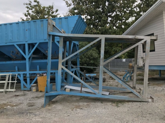 ขายเครื่อง ผสมคอนกรีต ขนาด 1คิว ติดต่อ ชูชาติ 0956636454