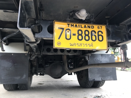รถ 6 ล้อกระบะบรรทุก ยี่ห้ออีซูซุ รุ่น NQR ขนาด 175 แรงม้า จดทะเบียนปี 2549 มีประกันชั้น 3 พึ่งทำ 12/
