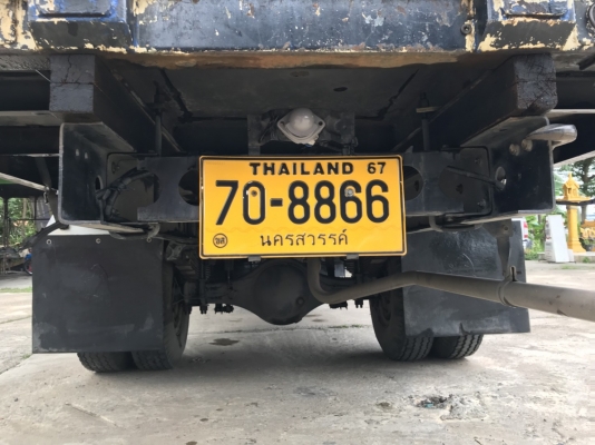 รถ 6 ล้อกระบะบรรทุก ยี่ห้ออีซูซุ รุ่น NQR ขนาด 175 แรงม้า จดทะเบียนปี 2549 มีประกันชั้น 3 พึ่งทำ 12/