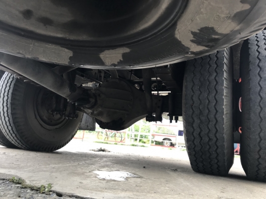 รถ 6 ล้อกระบะบรรทุก ยี่ห้ออีซูซุ รุ่น NQR ขนาด 175 แรงม้า จดทะเบียนปี 2549 มีประกันชั้น 3 พึ่งทำ 12/