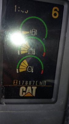 รถแบคโฮ CAT 320D