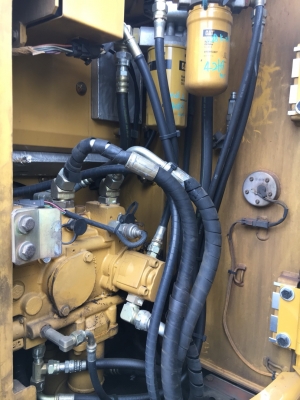 Caterpillar 313CCR 2484ชั่วโมง นำเข้าจากญี่ปุ่น โทร. 080-6565422 (หนิง)