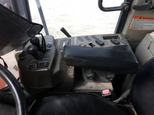 ขาย 2,500,000 รถตักล้อยาง HITACHI ZW 220 เอกสารเล่มทะเบียน รถสวยเหมือนใหม่ เอกสารพร้อมโอน รถอยู่ สระบุรี 090-772-3710 090-772-3708