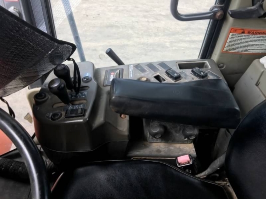 ขาย 2,500,000 รถตักล้อยาง HITACHI ZW 220 เอกสารเล่มทะเบียน รถสวยเหมือนใหม่ เอกสารพร้อมโอน รถอยู่ สระบุรี 090-772-3710 090-772-3708