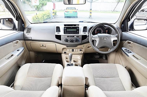 2012 TOYOTA HILUX VIGO 3.0 2012 TOYOTA HILUX VIGO 3.0
