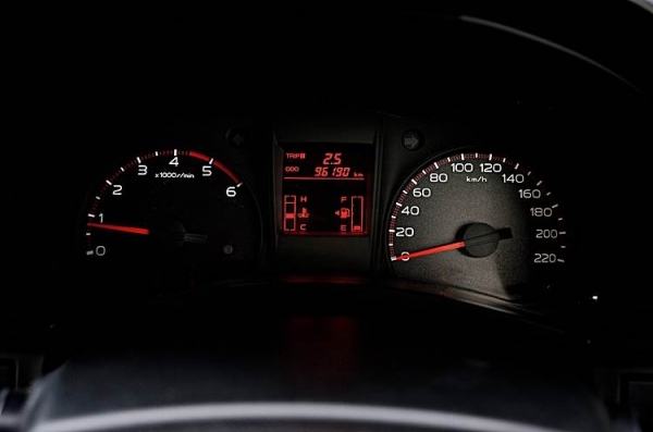 2015 ISUZU SPARK EX 3.0