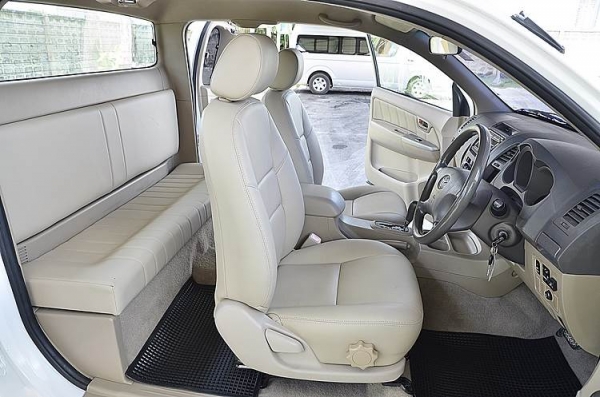 2009 TOYOTA HILUX VIGO 2.5 2009 TOYOTA HILUX VIGO 2.5