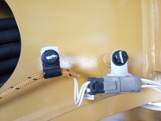 รถเกรด CAT 140 G ทำงาน 200 กว่า ชม.เอกสารเล่มทะเบียนราคา 6,000,000 ต่อรอง