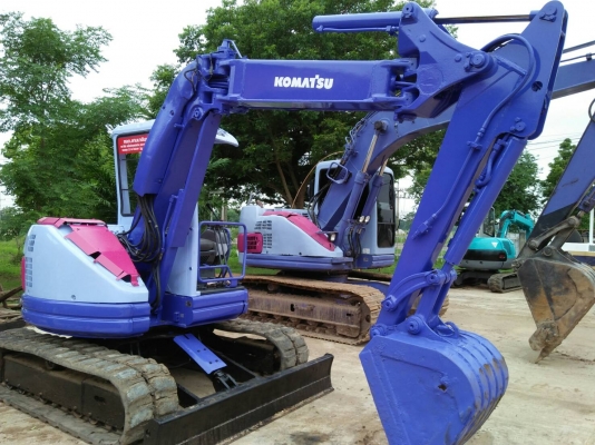 ขายรถขุด KOMATSU รุ่น PC50UU-2 แทรคยาง / ปั๊มเฟือง / ใบมีด / หลังคา / คอนโทรลน้ำมัน /เครื่องยนต์ 4D8