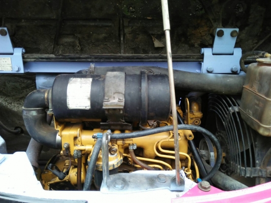 ขายรถขุด KOMATSU รุ่น PC50UU-2 แทรคยาง / ปั๊มเฟือง / ใบมีด / หลังคา / คอนโทรลน้ำมัน /เครื่องยนต์ 4D8