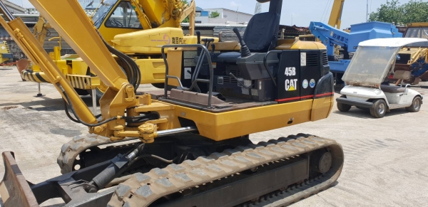 รถขุดเล็กขนาด4.5ตัน นำเข้าจากญี่ปุ่น รถขุดเล็กขนาด4.5ตัน นำเข้าจากญี่ปุ่น