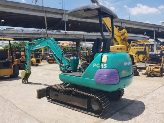 Komatsu PC15-3E