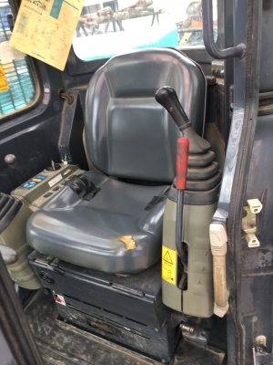 KOBELCO SK75UR-3ES ชั่วโมงน้อย นำเข้าจากญี่ปุ่น โทร. 080-6565422 (หนิง)