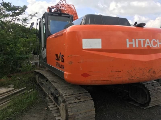 ขาย 2,500,000 HITACHI ZX 250LCN-3 เอกสารเล่มทะเบียน 3,370 ชม.พร้อมลายหัวเจาะหรือเอาไปใส่ชิพพายได้เลย รถสวยเหมือนใหม่ เอกสารพร้อมโอน รถอยู่ สระบุรี 090-772-3710 090-772-3708