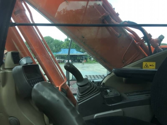 ขาย 2,500,000 HITACHI ZX 250LCN-3 เอกสารเล่มทะเบียน 3,370 ชม.พร้อมลายหัวเจาะหรือเอาไปใส่ชิพพายได้เลย รถสวยเหมือนใหม่ เอกสารพร้อมโอน รถอยู่ สระบุรี 090-772-3710 090-772-3708