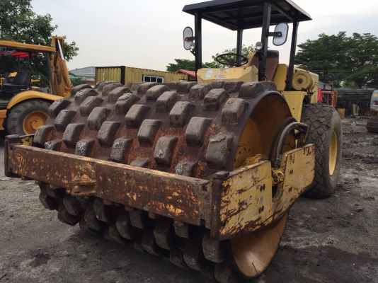 รถบดสั่นเสทือน10ตัน2เพลา มีลูกเรียบและลูกหนาม BOMAX BW212Dเอกสารเล่มทะเบียน รถบดสั่นเสทือน10ตัน2เพลา มีลูกเรียบและลูกหนาม BOMAX BW212Dเอกสารเล่มทะเบียน