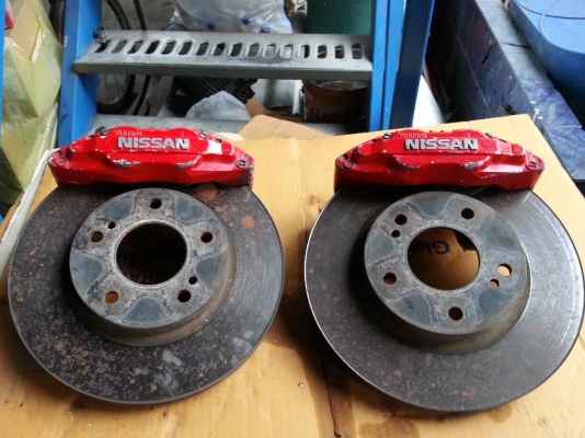 ปั้มเบรคหน้า R32 gts จาน280มิล ตามสภาพ