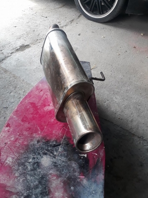 ท่อไอเสีย