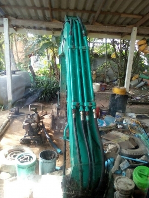 โคมัสสุ pc 40-7 พร้อมหางลากไฟครบช่วงล่างเต็มไม่มีเอกสารราคา 550,000 ต่อรองรถนครศรีธรรมราช
