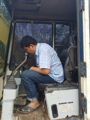 ขายรถแบคโฮ KOMATSU PC60-6 ระบบไฟเต็ม เอกสารอินวอย หัวคีปพร้อมบุ้งกี๋ ราคา 480000