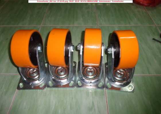 ขายล้อยูริเทรนขนาด5นิ้ว หน้ากว้าง2นิ้ว ล้อเป็นทั้ง4ล้อ สถาพใหม่ยังไม่ถูกใช้งาน