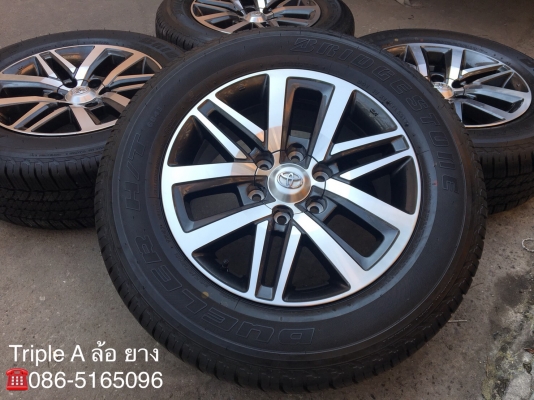 ล้อแม็กพร้อมยางป้ายแดง Toyota New Fortuner ขอบ 18 Bridgestone 265-60-18 ปี 18 แม็กสวย ตุ่มเด้ง มีเส้นสี