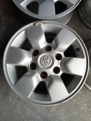 ล้อพีรันเนอร์.15&times;7 ไม่ซ่อมแตกคตดุ้ง ขอบไม่บิ่น มีลอยตามการใช้งาน ชุด4วง2900บ.โทร.0879050181.ส่งได้ทั่วไทย