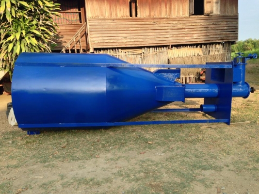 ขาย ถังไซโลผสมอาหาร ขนาด2ตัน มือสอง