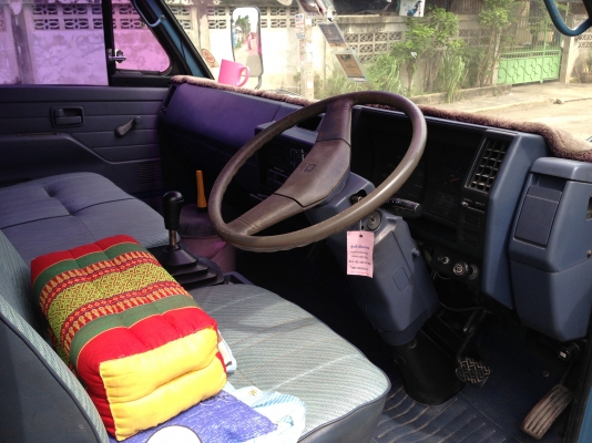 ขายรถ 6 ล้อกลาง ISUZU NPR 115 แรง ขายรถ 6 ล้อกลาง ISUZU NPR 115 แรง