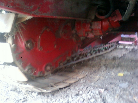 ขาย!! รถเกี่ยวข้าว อู่ท่าเสาพัฒนา อุ้ม 2.3 ตัน ท่อไซโลปรับระดับ เครื่อง HINO HO7D TURBO / DAIKIN 23 / ตัวเดิน 12 (เก่านอก)