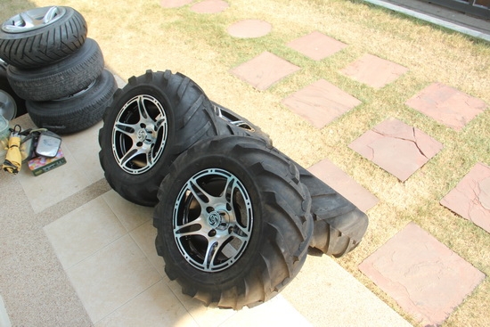 ล้อกระป้อ 4x4  ATV  บักกี้  มิล่า ตระกูล ไดอัทสุ