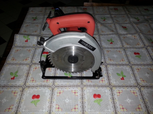 ขายเลื่อยวงเดือนขนาด7นิ้วสภาพ95\%สวยมากๆๆ