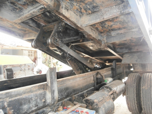 รถหกล้อ รถหกล้อ