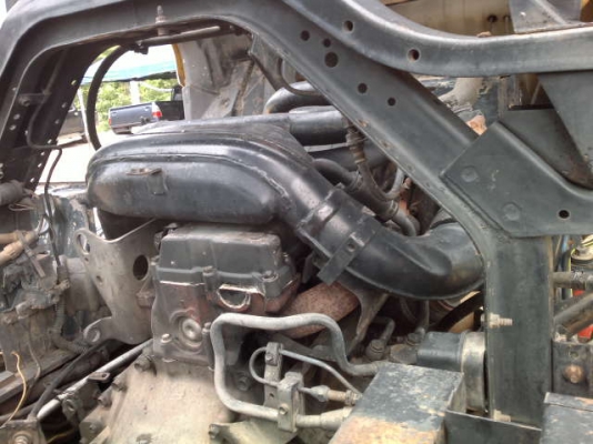 รถอิซูซุ 10 ล้อดั๊ม เปลื่ยนเครื่อง 230 แรงม้า ปี 40  สนใจติดต่อ 081 - 6079515