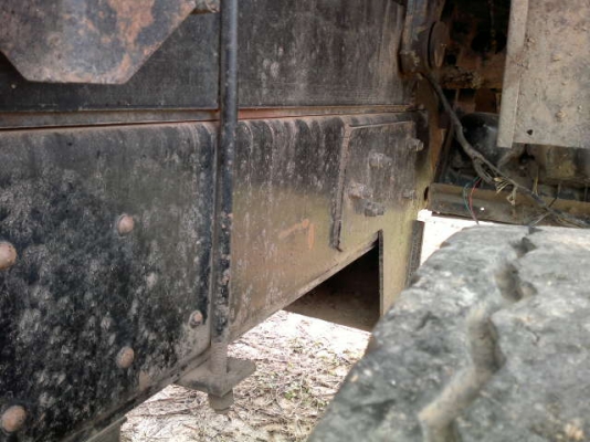 รถอิซูซุ 10 ล้อดั๊ม เปลื่ยนเครื่อง 230 แรงม้า ปี 40  สนใจติดต่อ 081 - 6079515