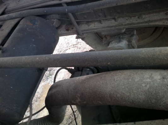 รถอิซูซุ 10 ล้อดั๊ม เปลื่ยนเครื่อง 230 แรงม้า ปี 40  สนใจติดต่อ 081 - 6079515