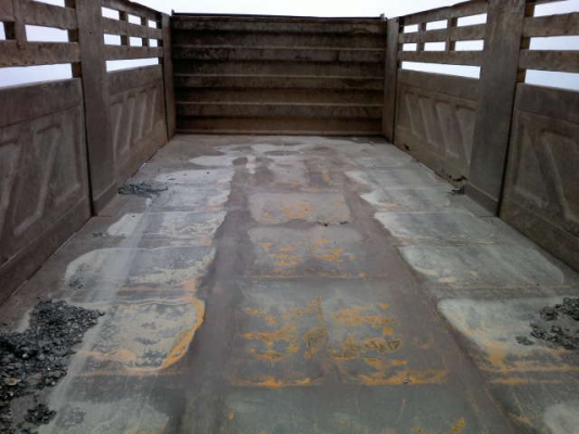 รถอิซูซุ 10 ล้อดั๊ม เปลื่ยนเครื่อง 230 แรงม้า ปี 40  สนใจติดต่อ 081 - 6079515