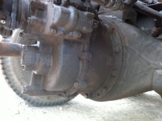 รถอิซูซุ 10 ล้อดั๊ม เปลื่ยนเครื่อง 230 แรงม้า ปี 40  สนใจติดต่อ 081 - 6079515